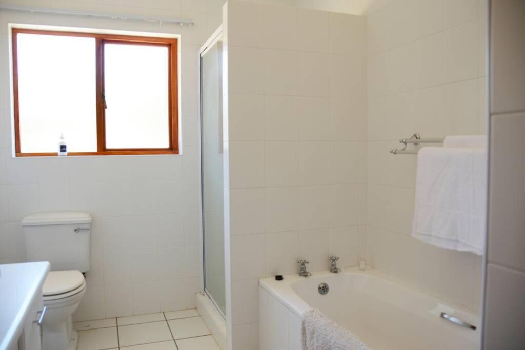 Vrede Fountain House Farm Stay Graaff-Reinet Kültér fotó